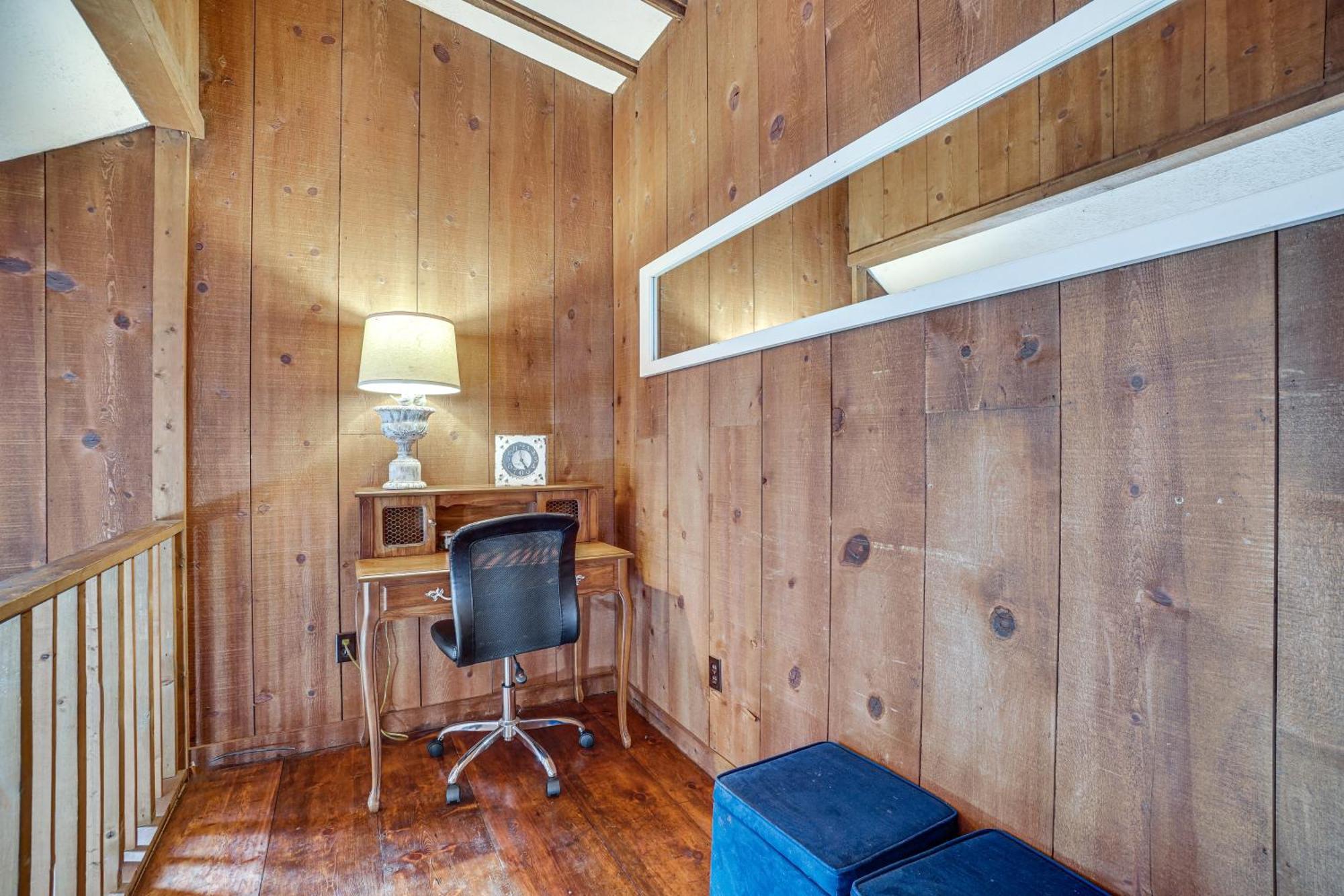 Charming Cabin With Fire Pit And Decks About 7 Mi To Helen Sautee Nacoochee Exterior foto